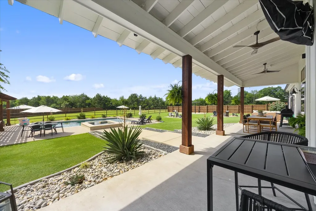 4884 County Road 2216 Caddo Mills TX 75135