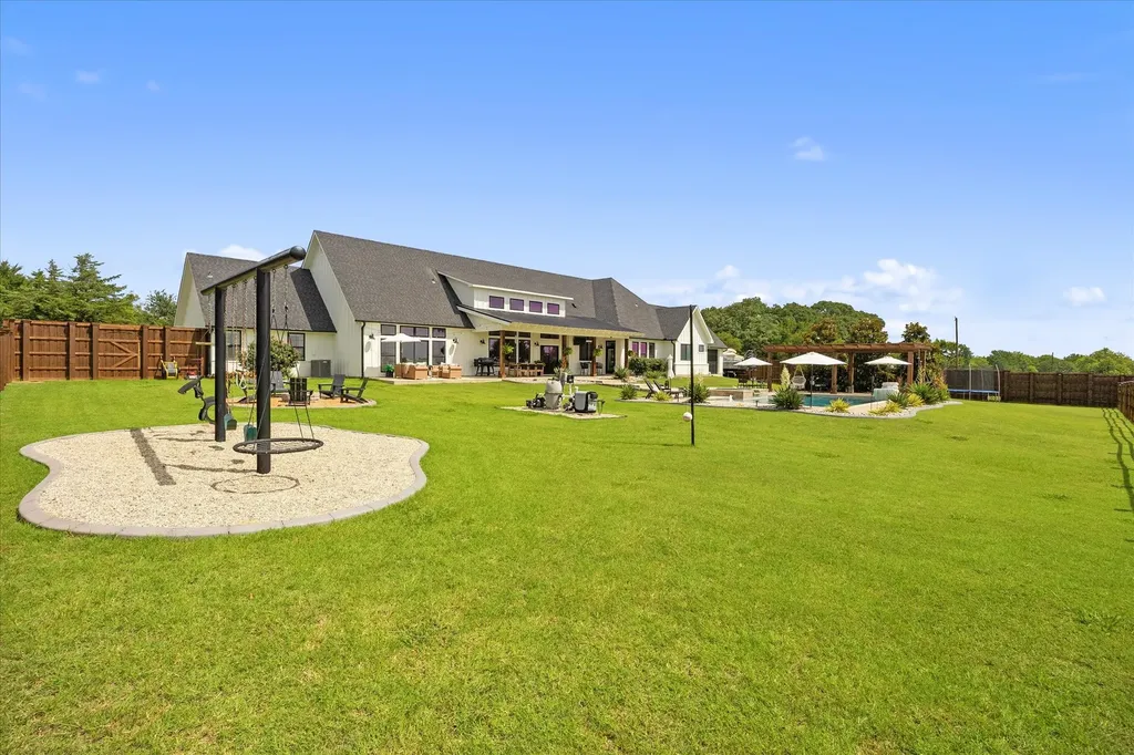 4884 County Road 2216 Caddo Mills TX 75135