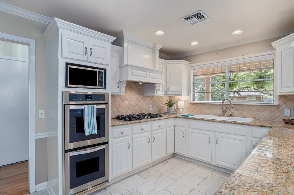 6134 Lovers Lane Shreveport LA 71105