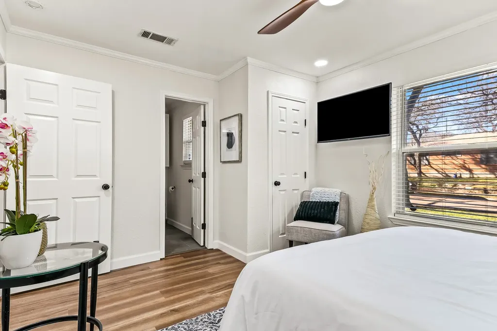 3027 Dorrington Drive Dallas TX 75228