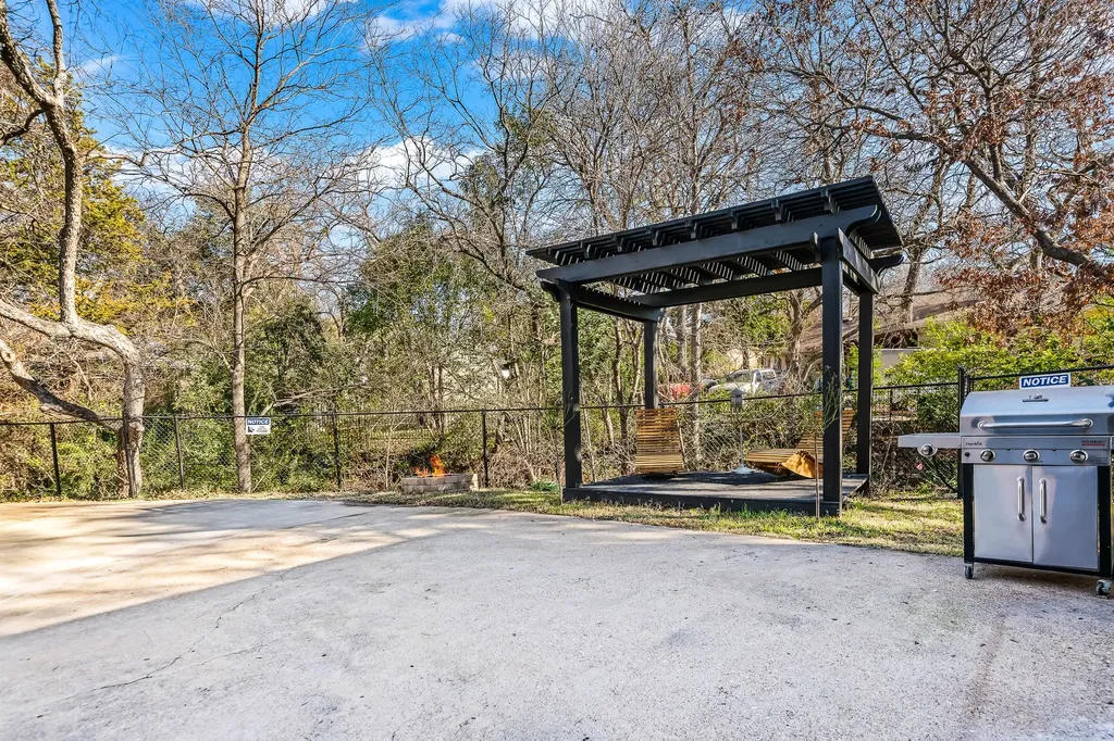 3027 Dorrington Drive Dallas TX 75228
