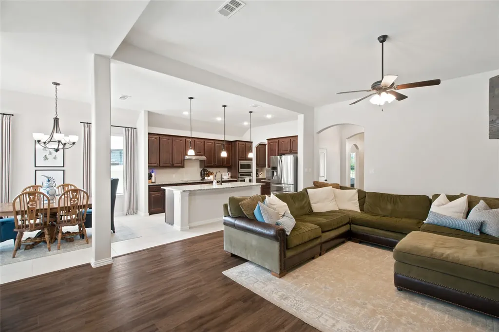 1036 Northern Oaks Court Springtown TX 76082