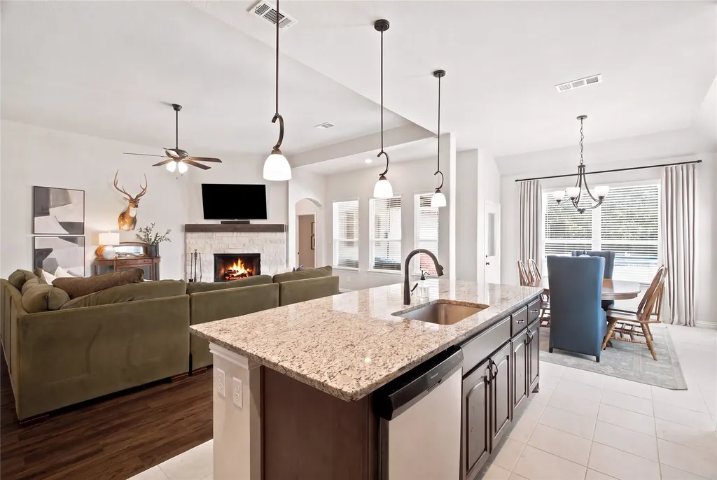 1036 Northern Oaks Court Springtown TX 76082