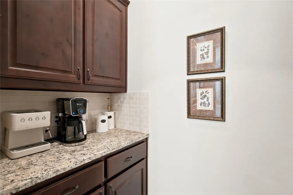1036 Northern Oaks Court Springtown TX 76082
