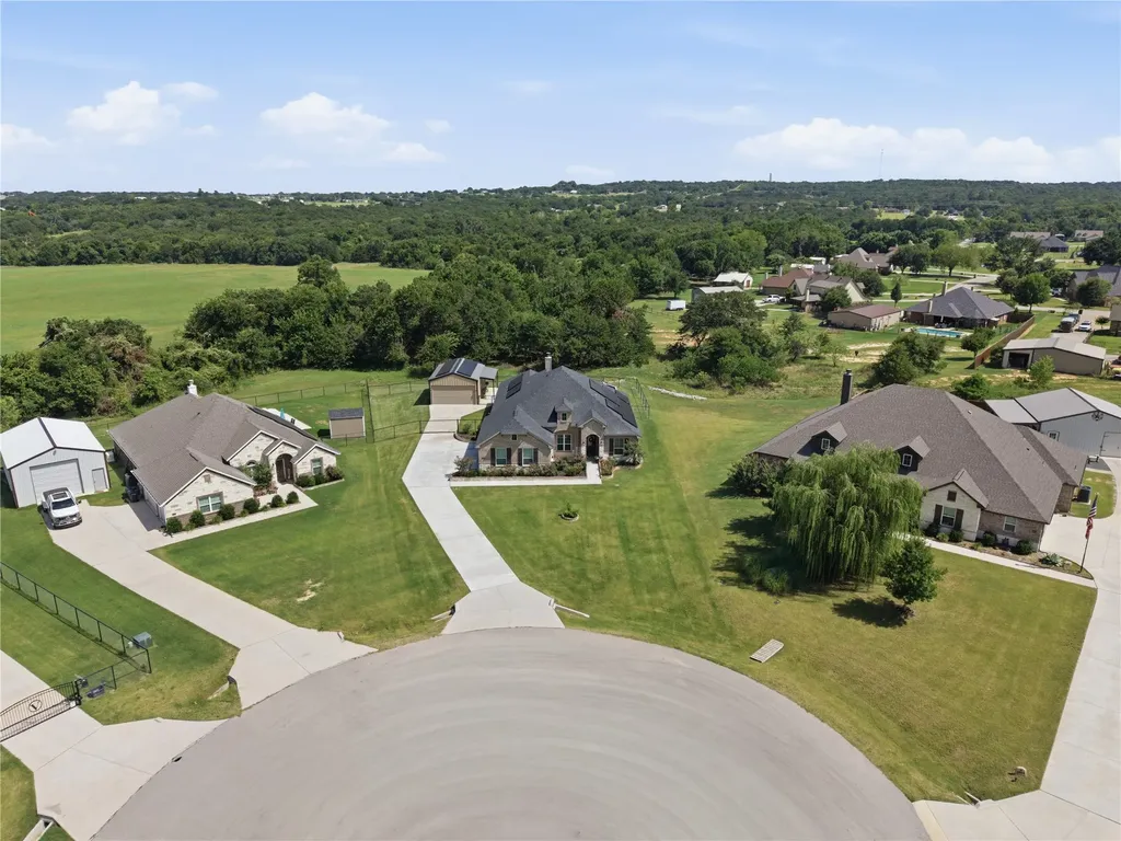 1036 Northern Oaks Court Springtown TX 76082