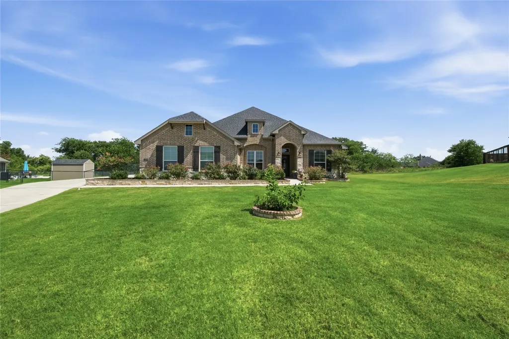1036 Northern Oaks Court Springtown TX 76082