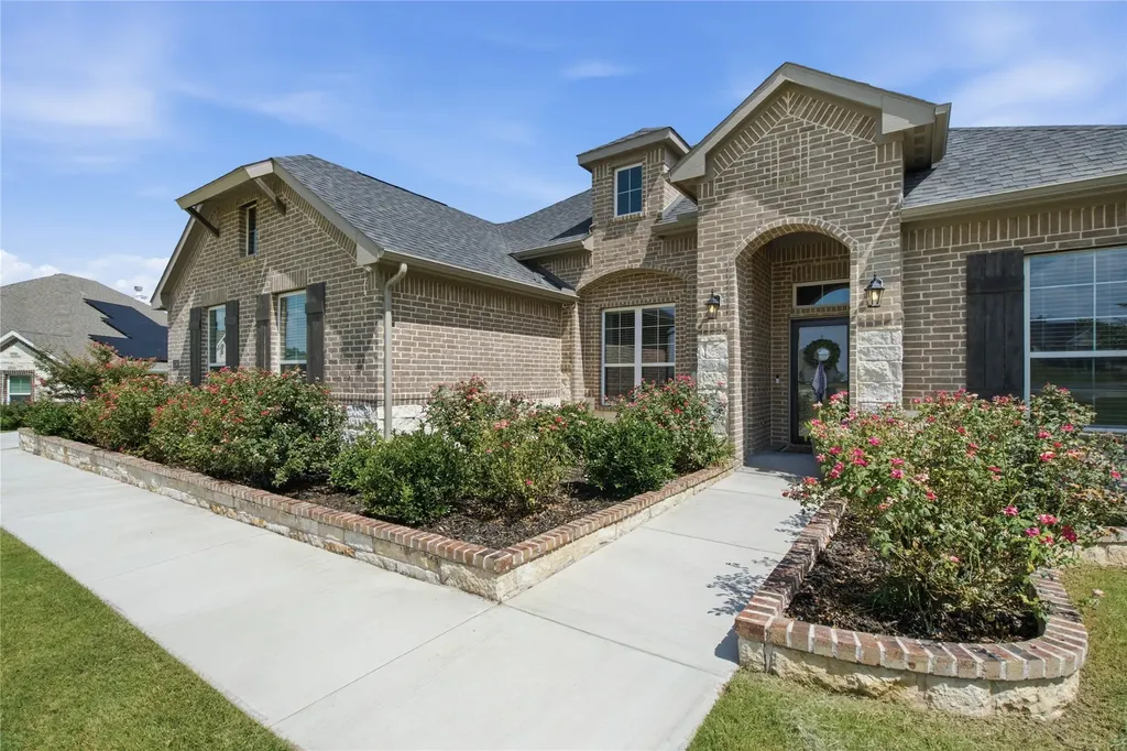 1036 Northern Oaks Court Springtown TX 76082