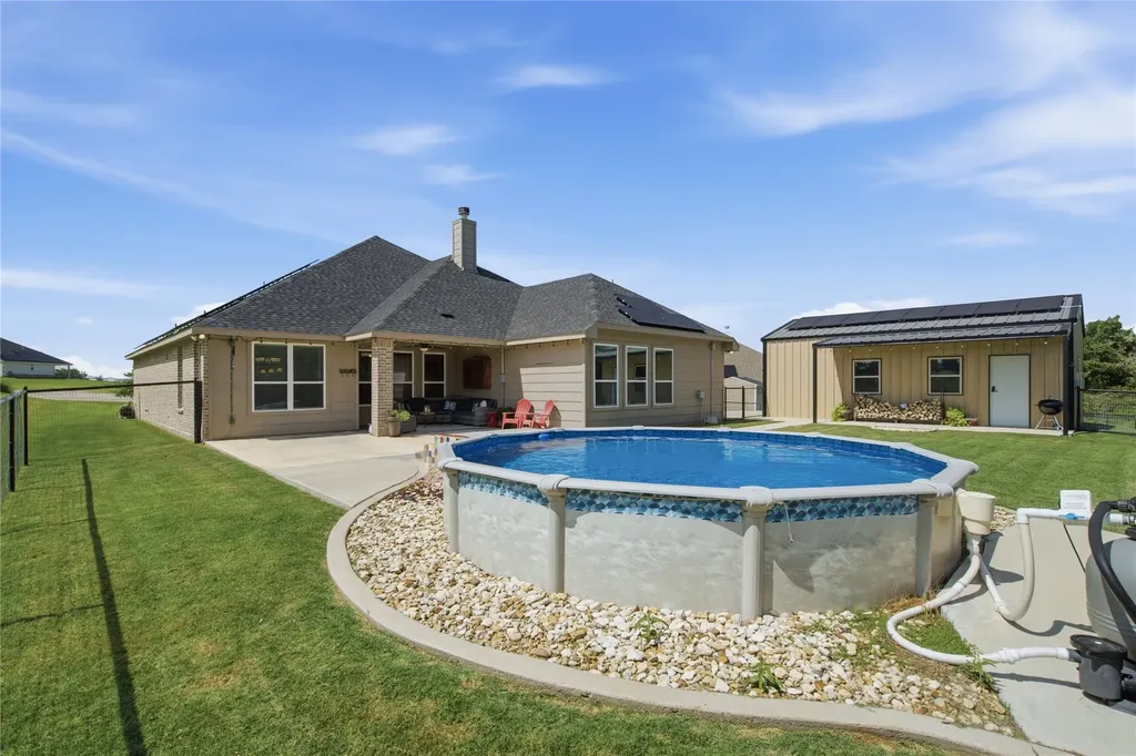 1036 Northern Oaks Court Springtown TX 76082