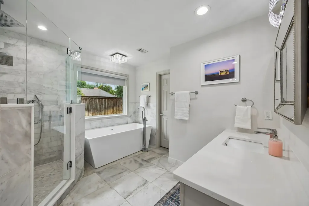 16814 Deer Park Drive Dallas TX 75248