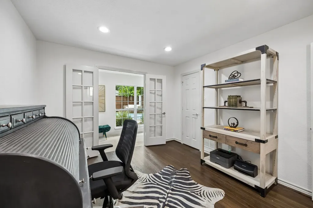 16814 Deer Park Drive Dallas TX 75248