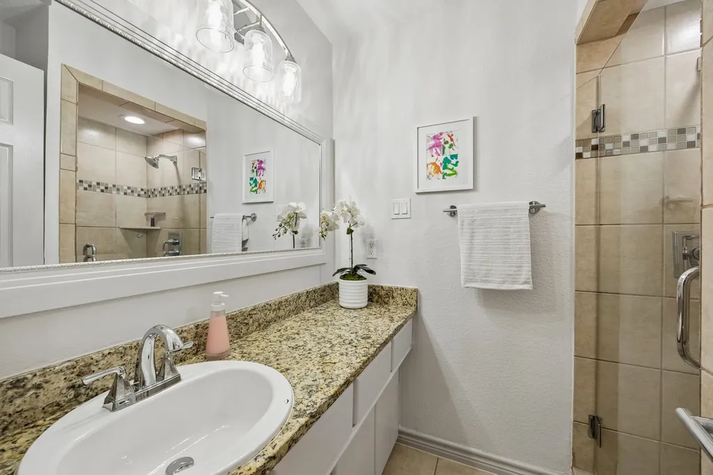16814 Deer Park Drive Dallas TX 75248