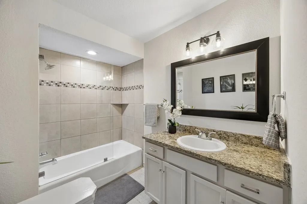 16814 Deer Park Drive Dallas TX 75248