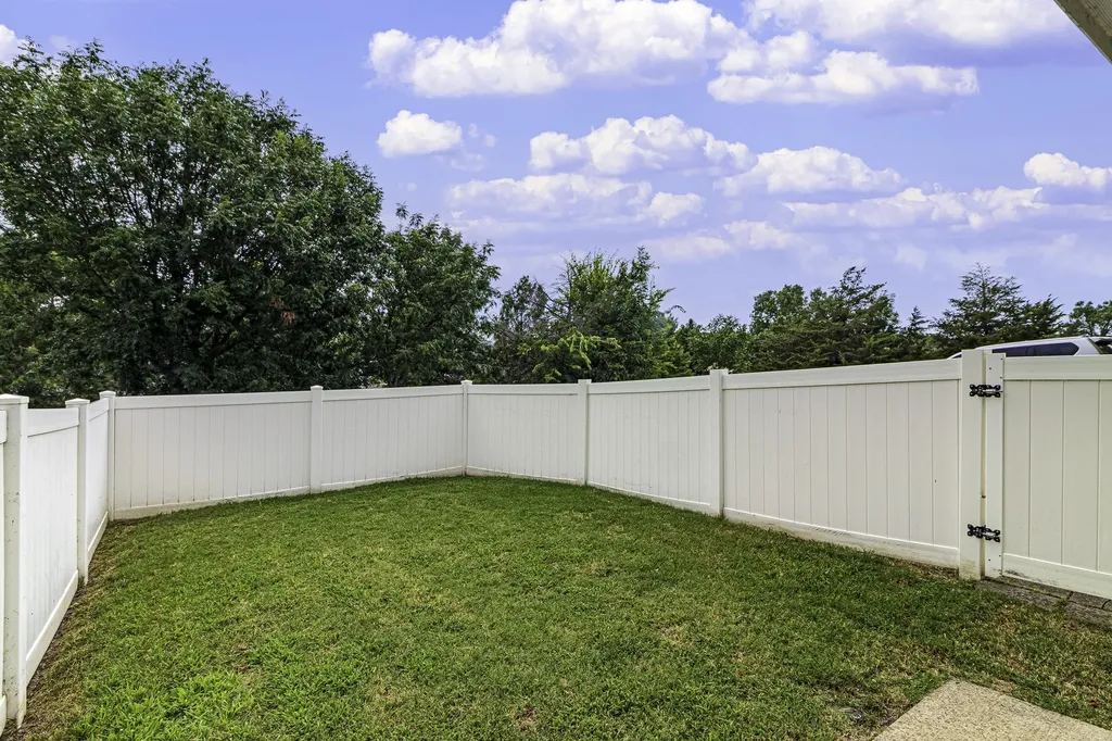 1609 Jasmine Trail Savannah TX 76227