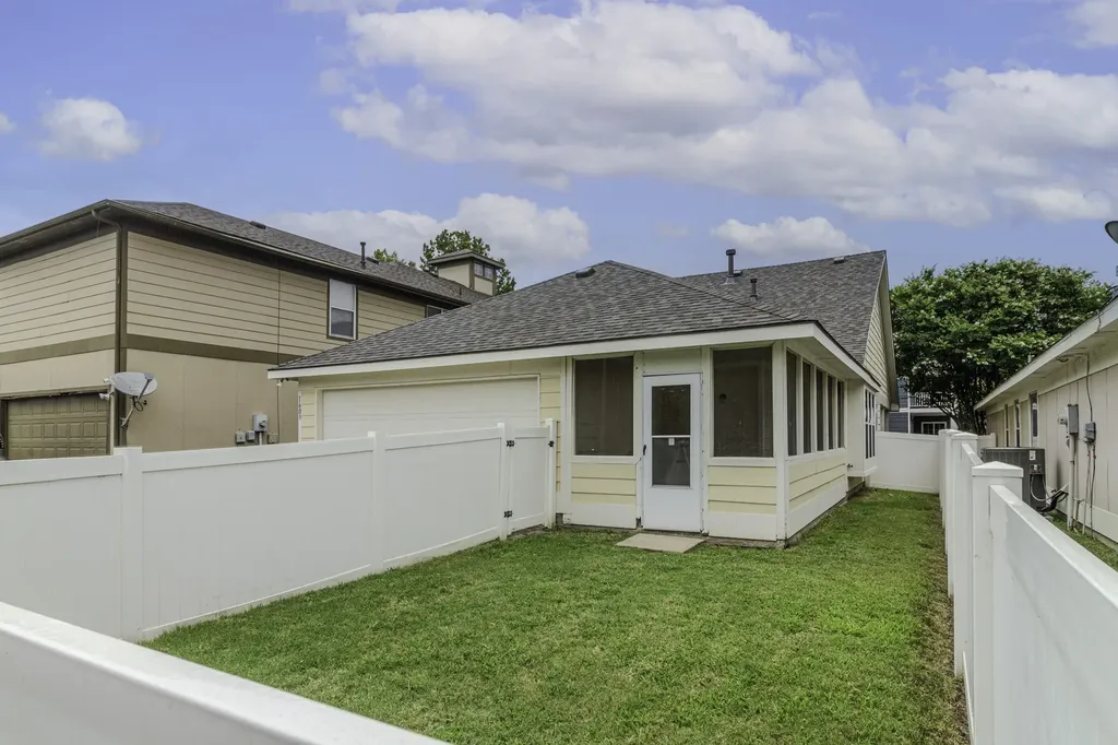 1609 Jasmine Trail Savannah TX 76227