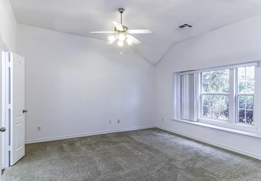 1609 Jasmine Trail Savannah TX 76227
