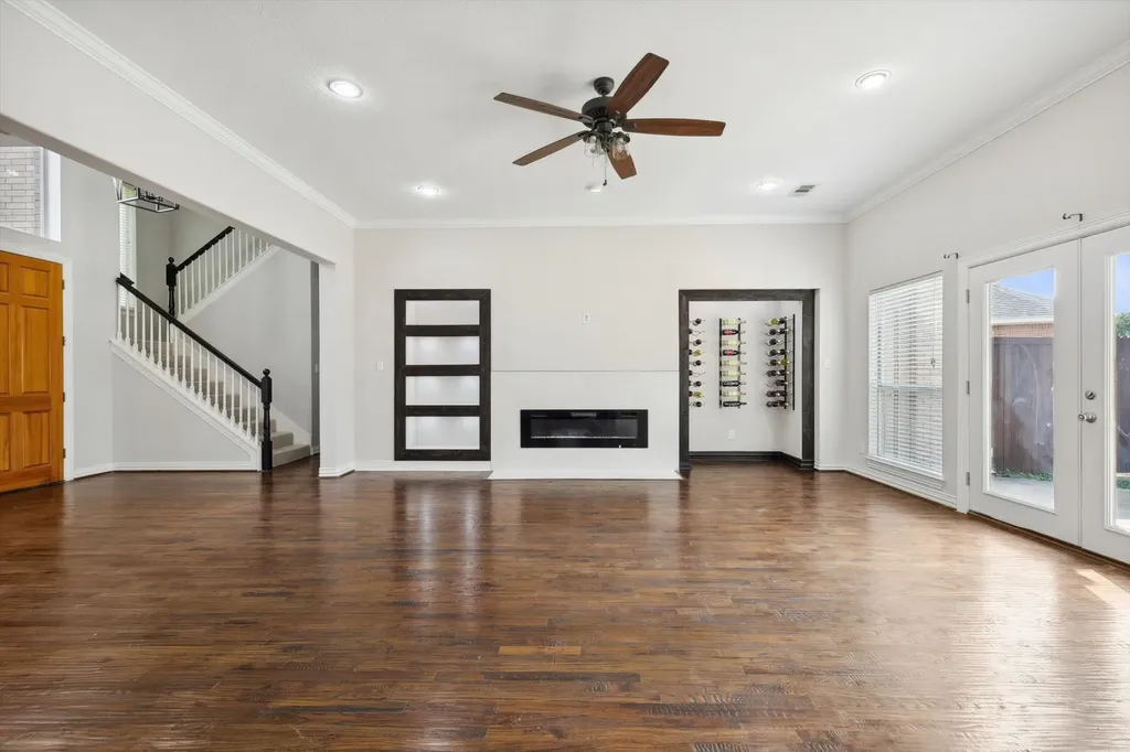 6043 Fieldstone Drive Dallas TX 75252