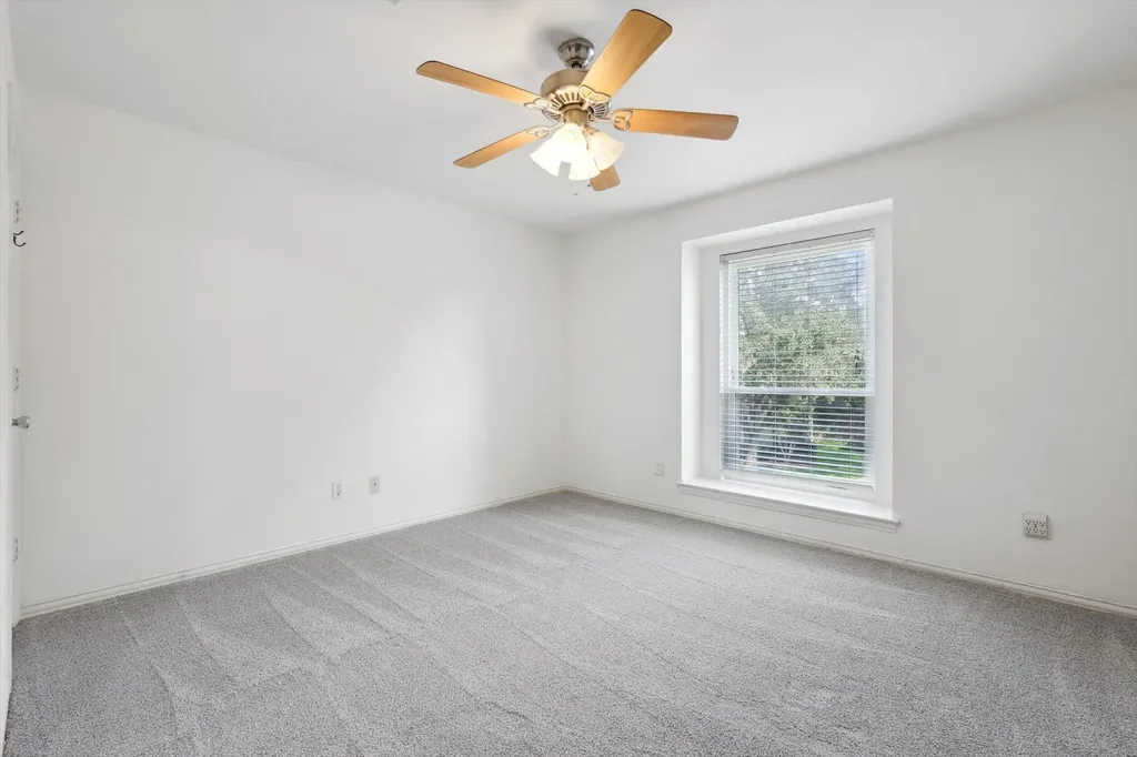 6043 Fieldstone Drive Dallas TX 75252