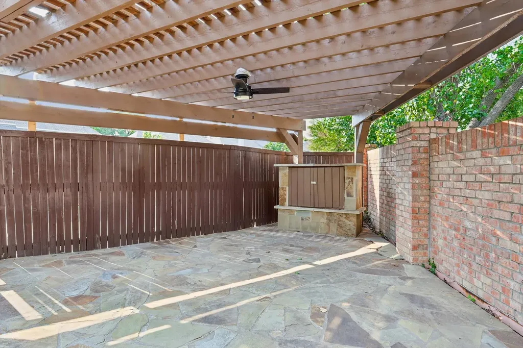 6043 Fieldstone Drive Dallas TX 75252