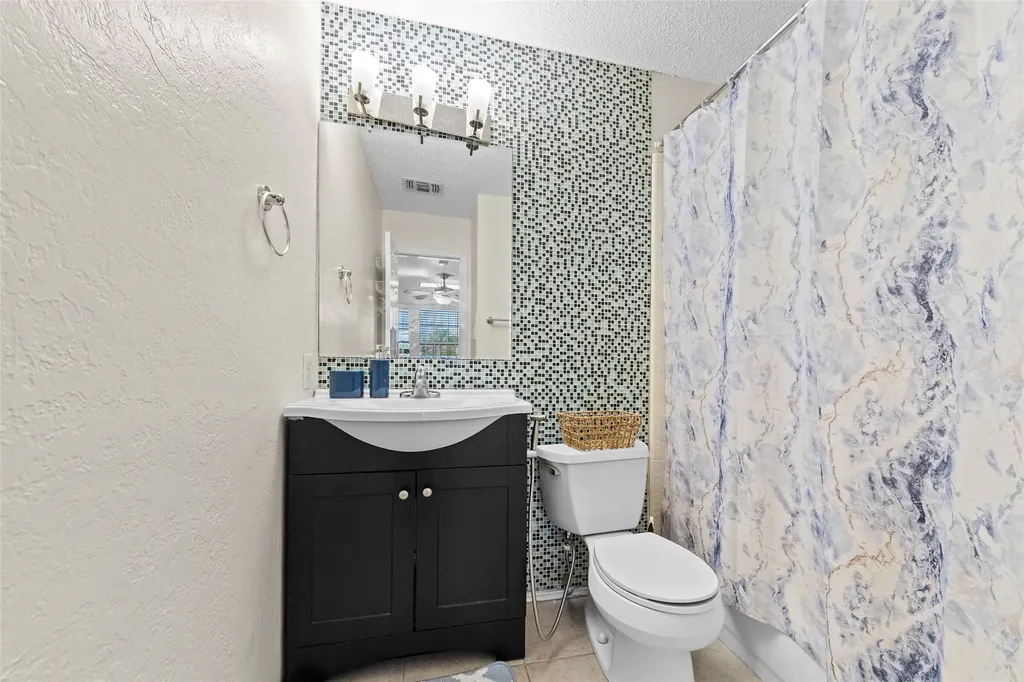 420 Santa Fe Trail Irving TX 75063