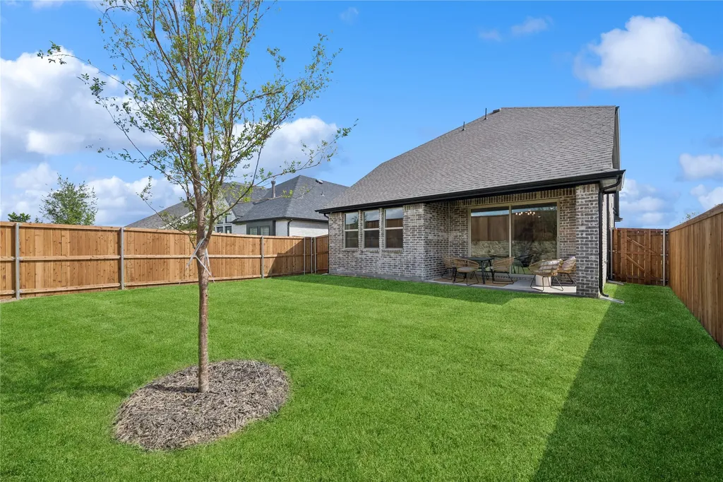 911 Sagebrush Trail Sherman TX 75092