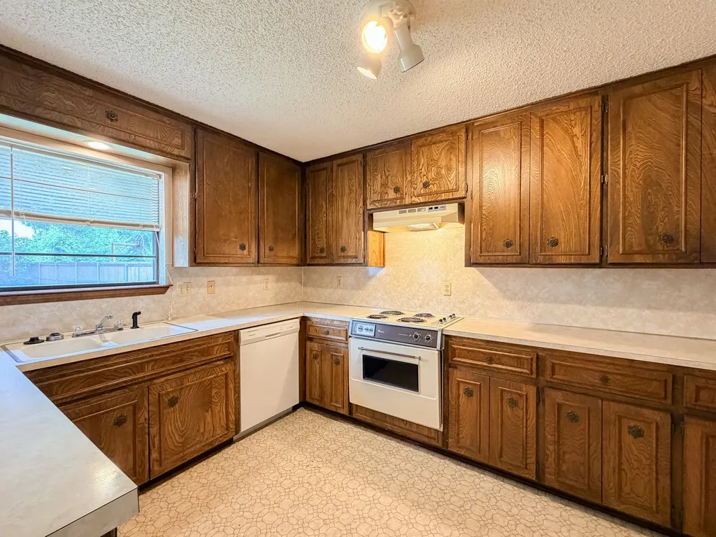 5210 Wildwood Drive Wichita Falls TX 76302