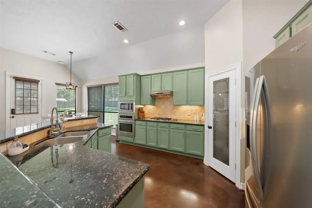 12300 Cedar Willis TX 77378