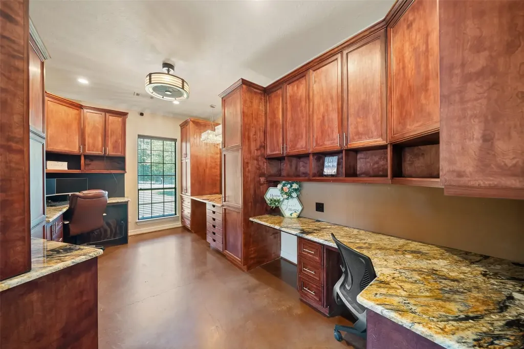 12300 Cedar Willis TX 77378
