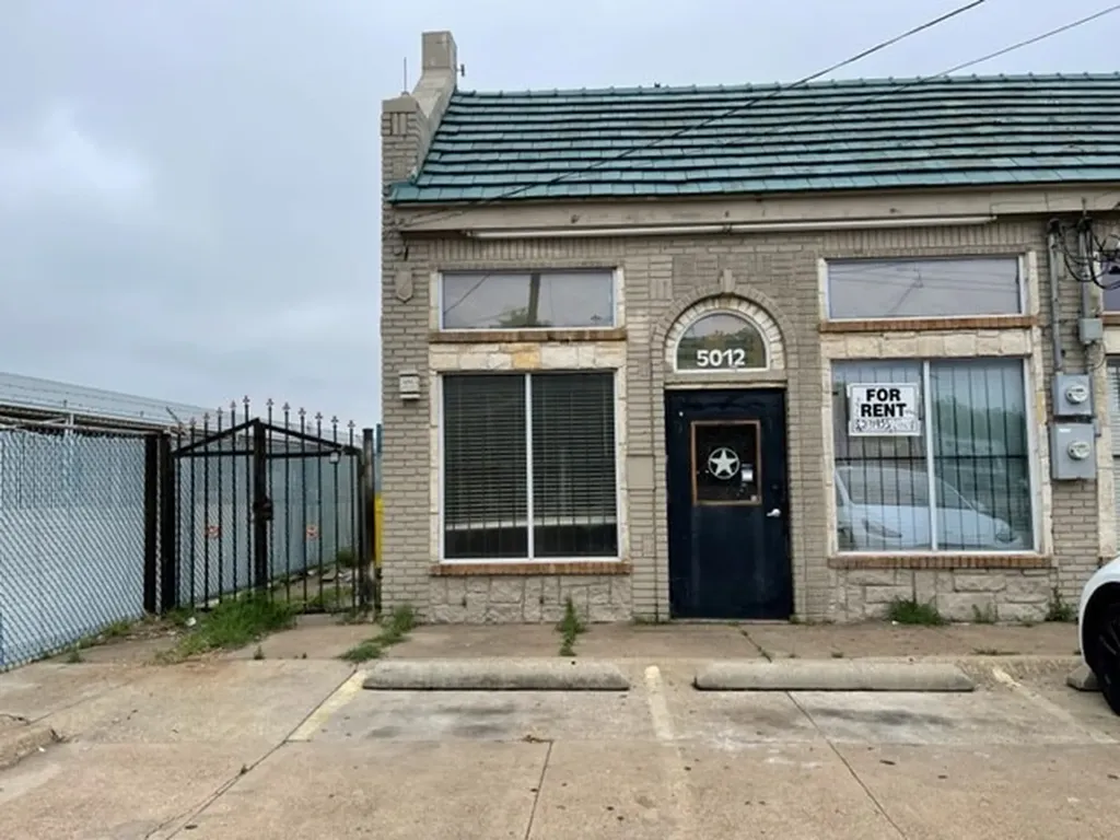 5002 E Grand Avenue Dallas TX 75223