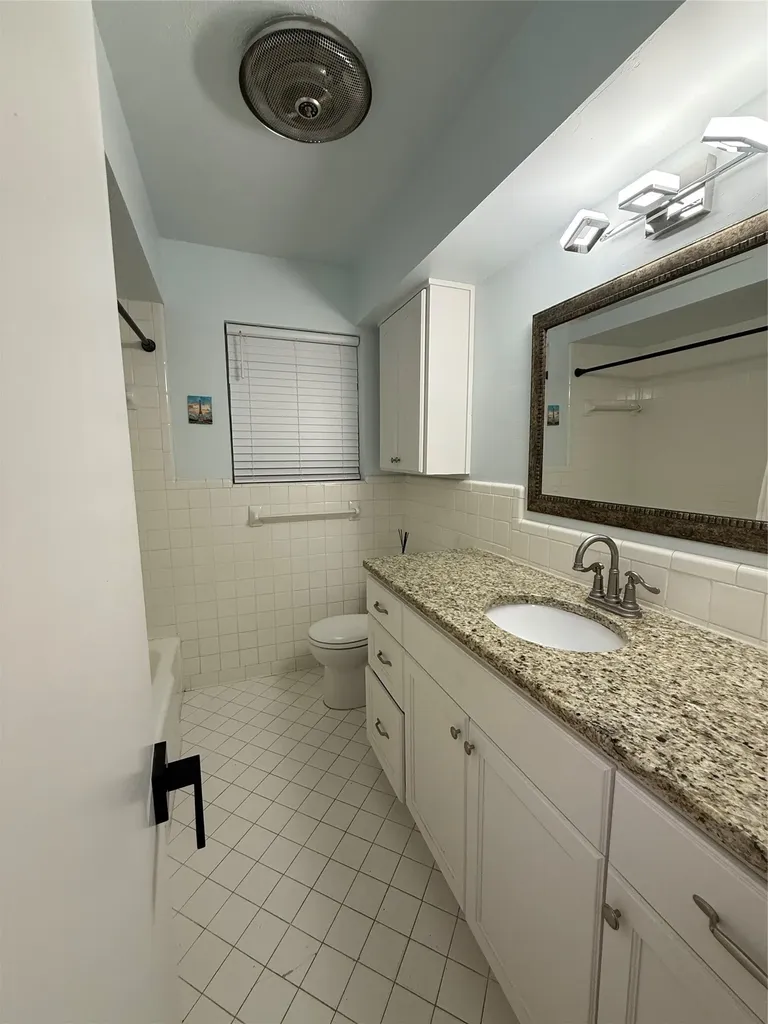 7476 Walling Lane Dallas TX 75231