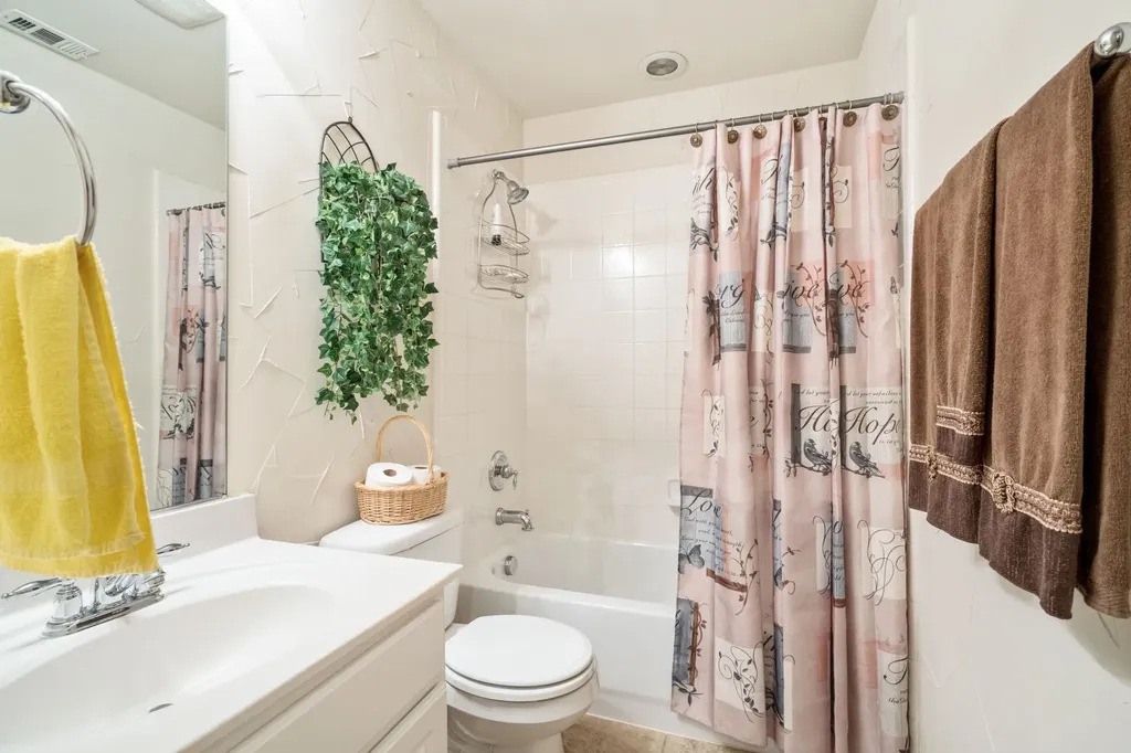 1141 Mission Lane Lantana TX 76226