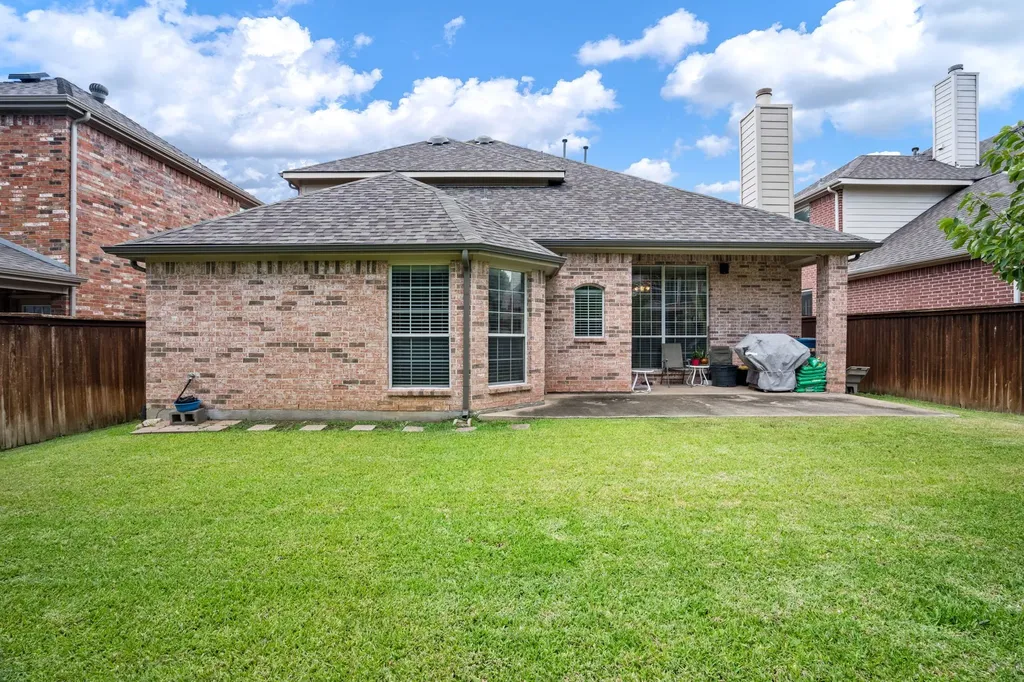 1141 Mission Lane Lantana TX 76226