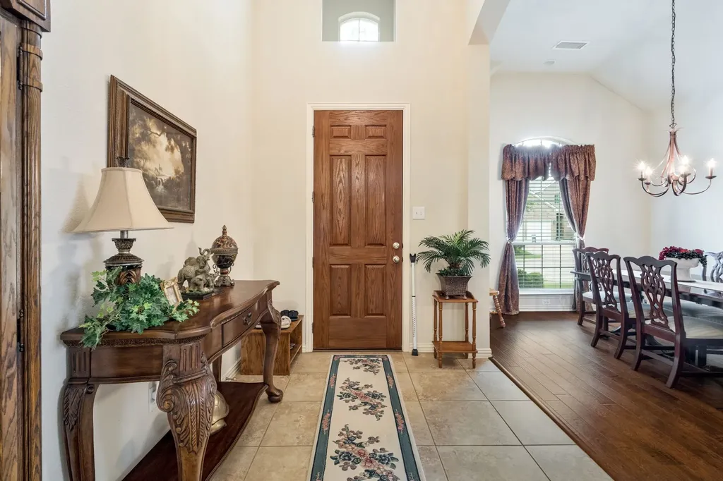 1141 Mission Lane Lantana TX 76226