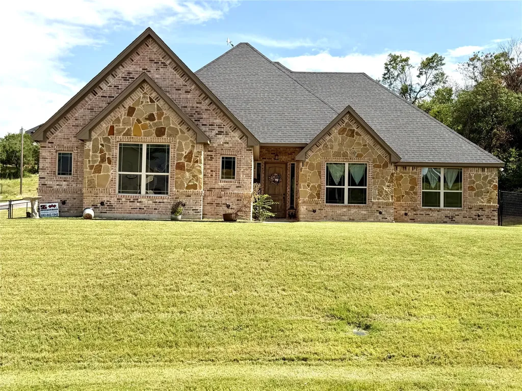 1025 Tex Lane Springtown TX 76082