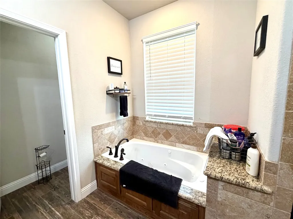 1025 Tex Lane Springtown TX 76082