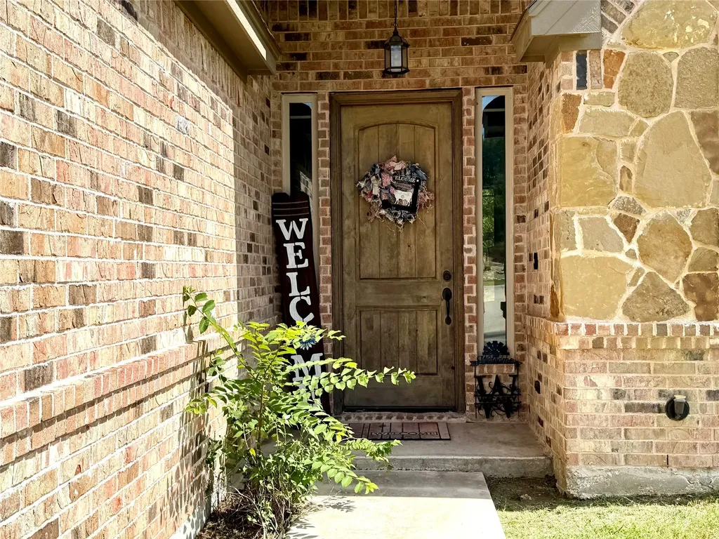 1025 Tex Lane Springtown TX 76082
