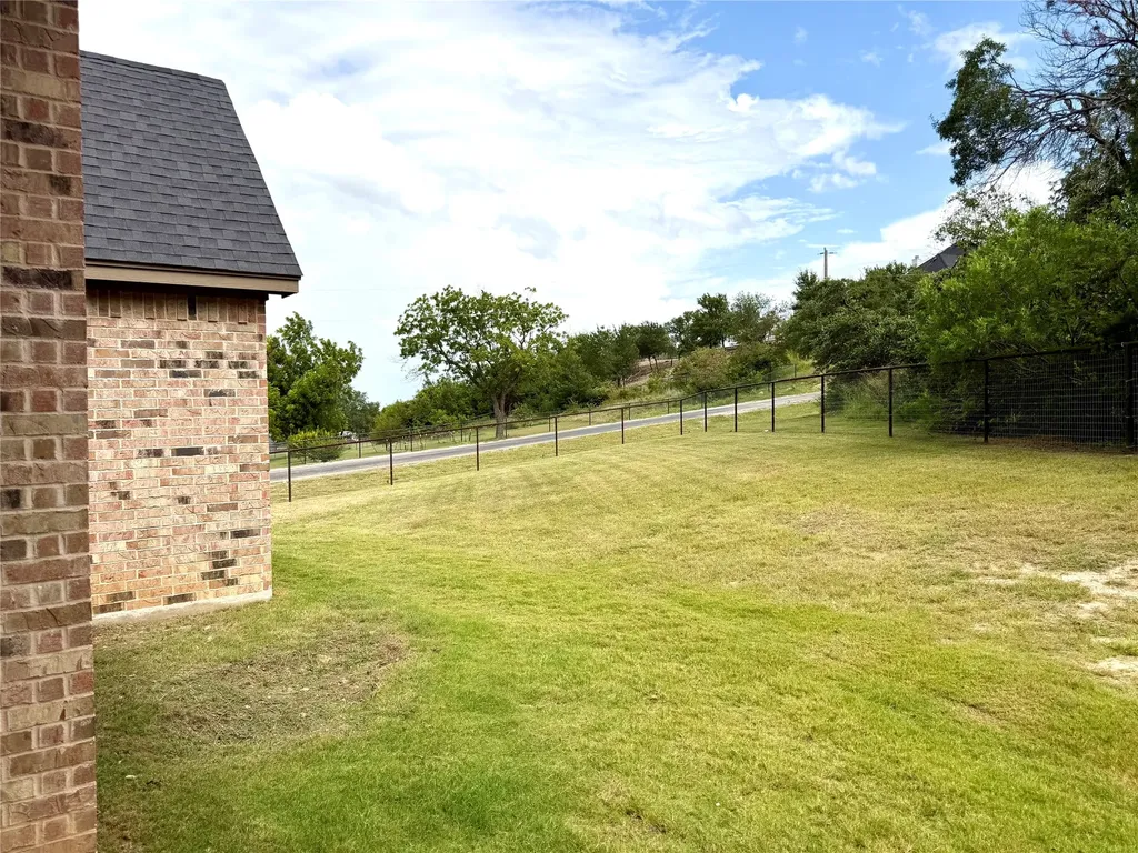 1025 Tex Lane Springtown TX 76082
