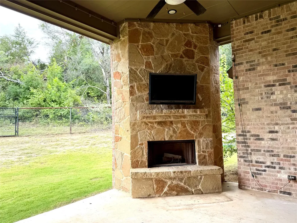 1025 Tex Lane Springtown TX 76082