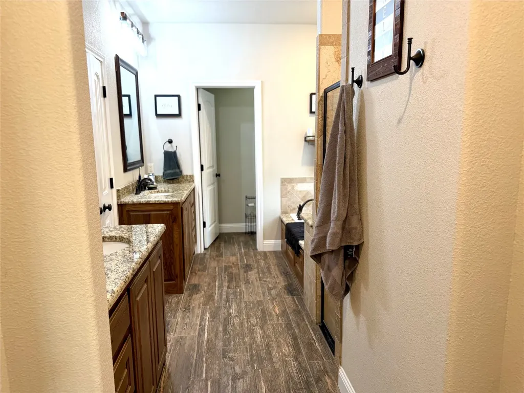 1025 Tex Lane Springtown TX 76082