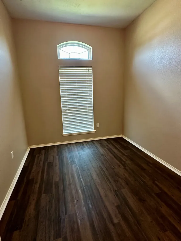912 Alpine Street Forney TX 75126