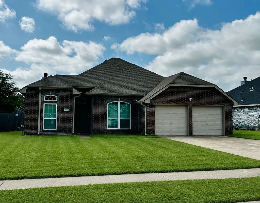 912 Alpine Street Forney TX 75126
