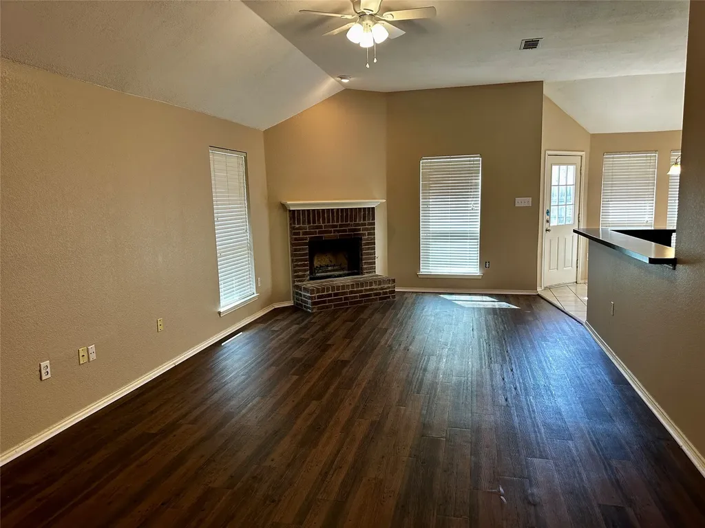 912 Alpine Street Forney TX 75126