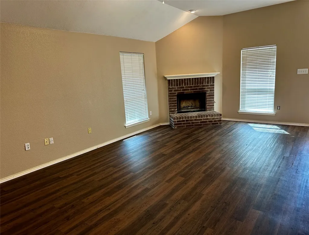912 Alpine Street Forney TX 75126