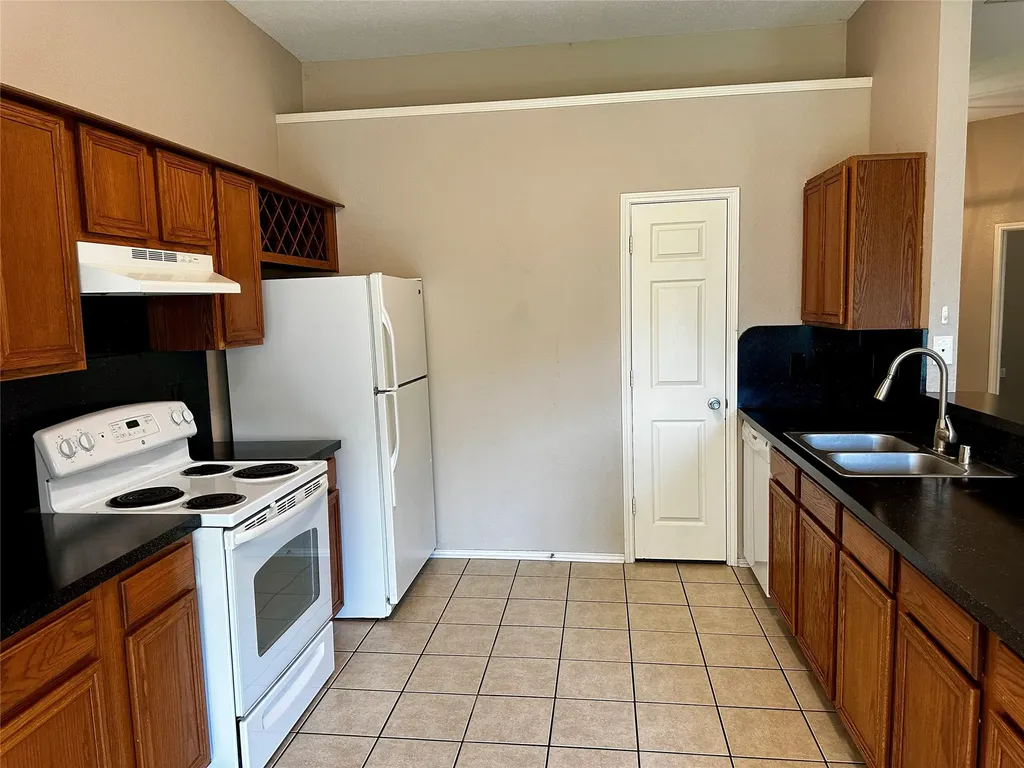 912 Alpine Street Forney TX 75126