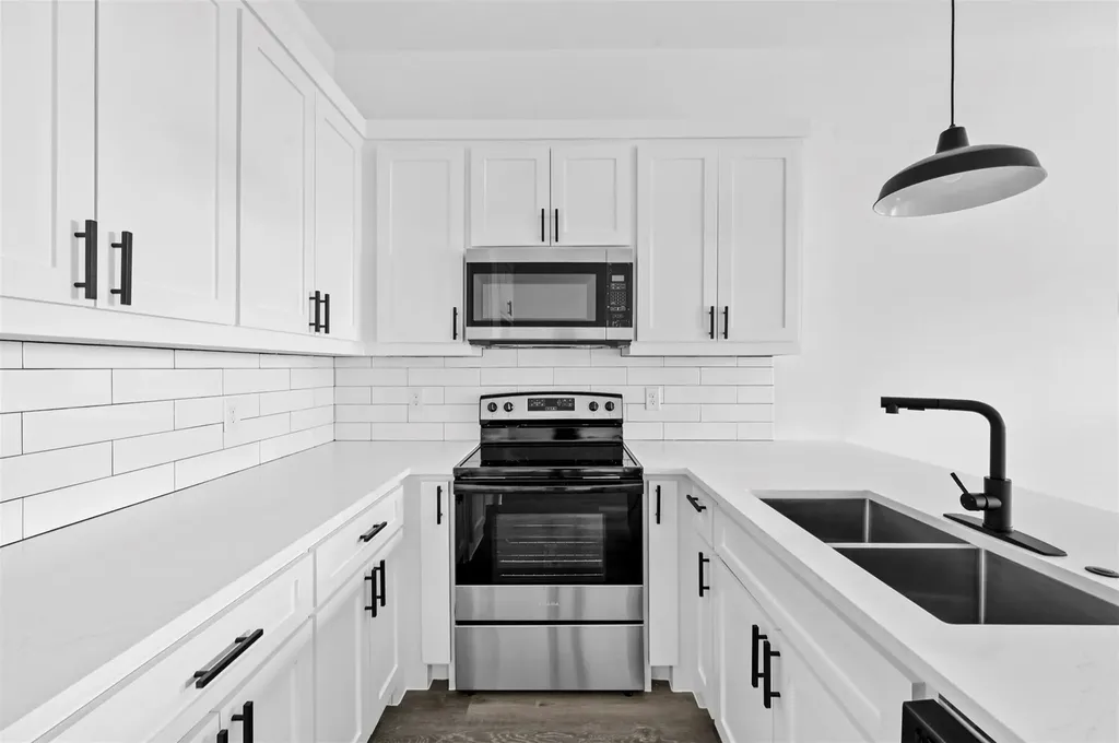 3018 Henry Street Greenville TX 75401