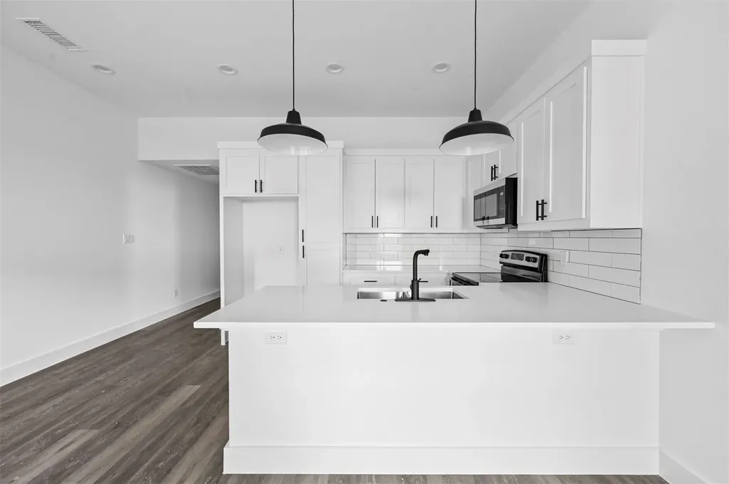 3018 Henry Street Greenville TX 75401