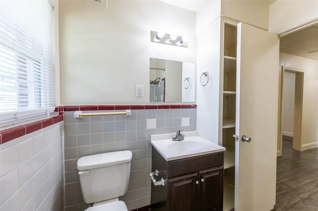 2627 Tealford Drive Dallas TX 75228
