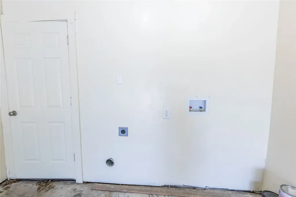 2627 Tealford Drive Dallas TX 75228