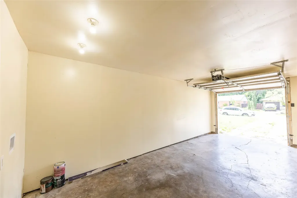 2627 Tealford Drive Dallas TX 75228