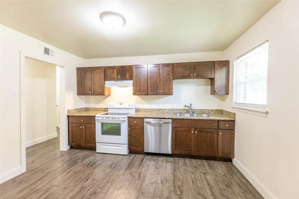 2627 Tealford Drive Dallas TX 75228