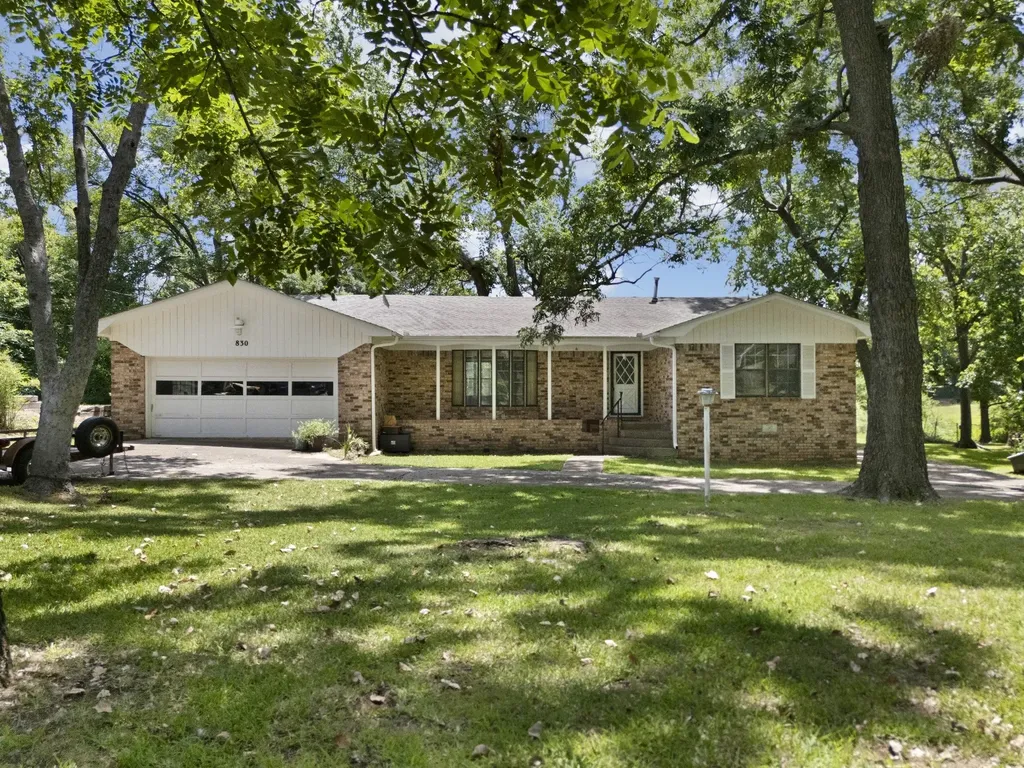 830 Layne Drive Denison TX 75020